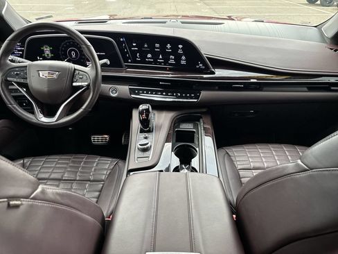 Used 2023 Cadillac Escalade ESV Sport Platinum w/ LPO, ONYX Package AWD/4WD image 26