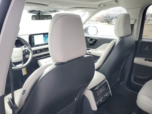 New 2026 Lincoln Aviator Reserve w/ Jet Appearance Package AWD/4WD image 24