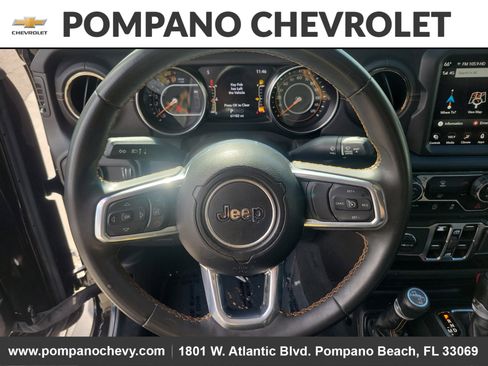 Used 2023 Jeep Gladiator Overland image 21