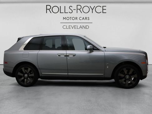Certified 2023 Rolls-Royce Cullinan w/ Cullinan Package AWD/4WD image 3