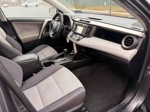 Used 2015 Toyota RAV4 XLE image 14