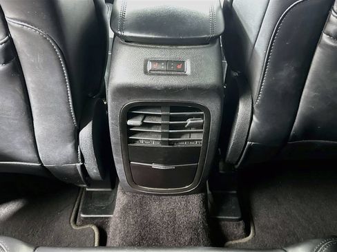 Used 2018 Lincoln MKC Reserve w/ Lincoln MKC Climate Package FWD image 28