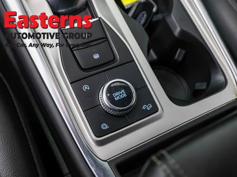 Used 2023 Ford Explorer Limited AWD/4WD image 22