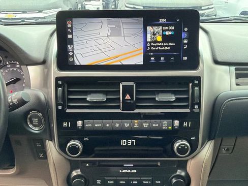 Used 2023 Lexus GX 460 Premium w/ Premium Plus Package image 29