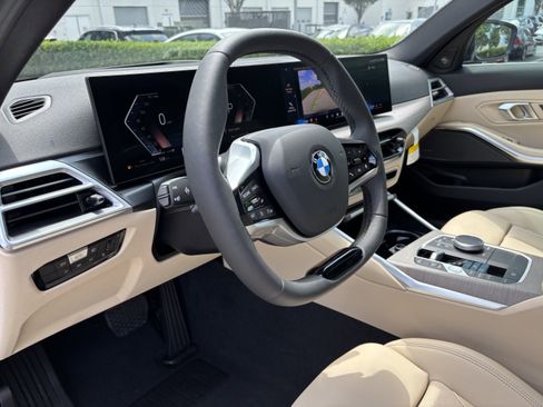 Used 2025 BMW 330i xDrive Sedan w/ Premium Package image 15