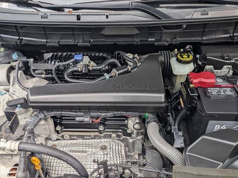 Used 2018 Nissan Rogue SL w/ Premium Package FWD image 24