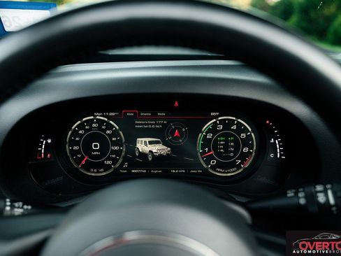 Used 2018 Jeep Wrangler Unlimited Sport S AWD/4WD image 17