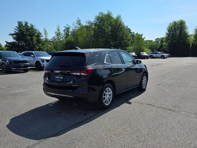 Used 2022 Chevrolet Equinox LT AWD/4WD image 8