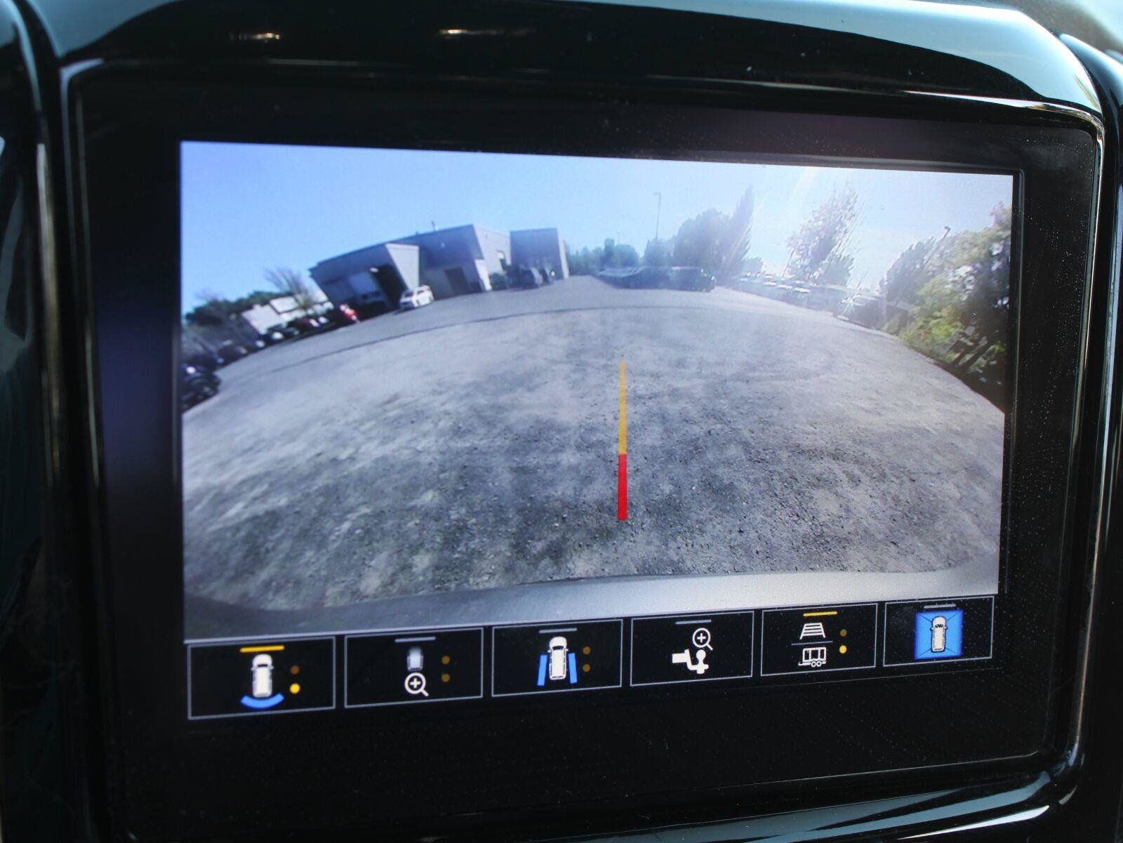 Used 2023 Chevrolet Traverse RS AWD/4WD image 12
