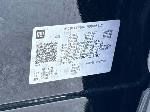 Used 2024 Cadillac XT4 Premium Luxury w/ Technology Package FWD image 29