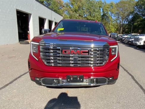 Certified 2023 GMC Sierra 1500 Denali w/ Denali Reserve Package image 4