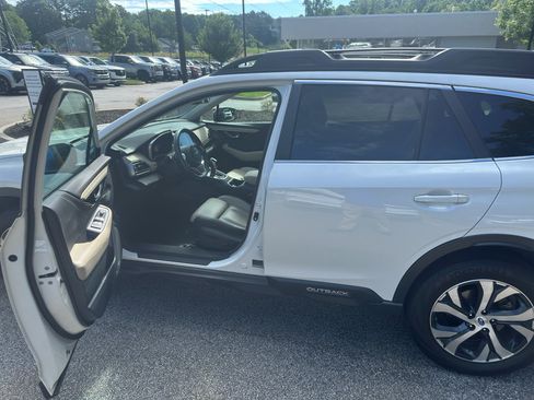 Used 2020 Subaru Outback Limited w/ Popular Package #2 AWD/4WD image 20