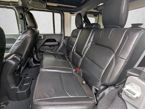 Used 2023 Jeep Wrangler Sahara image 12