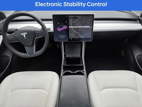 Used 2020 Tesla Model 3 Standard Range Plus image 10