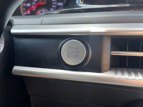 Used 2022 Kia K5 LXS FWD image 18
