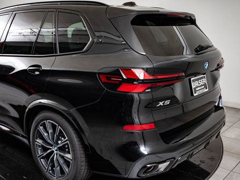 New 2026 BMW X5 xDrive50e w/ M Sport Package AWD/4WD image 19