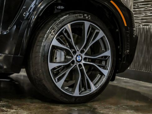 Used 2018 BMW X5 xDrive50i AWD/4WD image 61