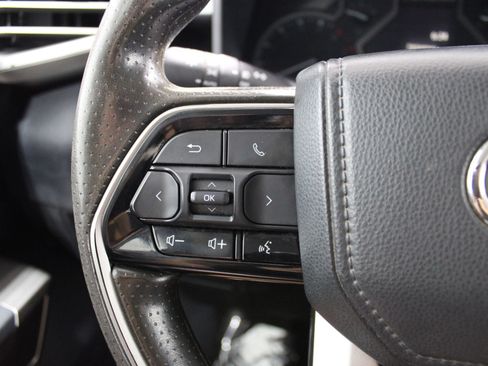 Used 2022 Toyota Tundra SR5 w/ Convenience Package RWD image 38