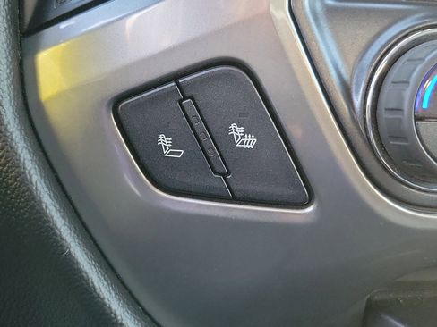 Used 2018 Chevrolet Silverado 1500 LT w/ All Star Edition image 19