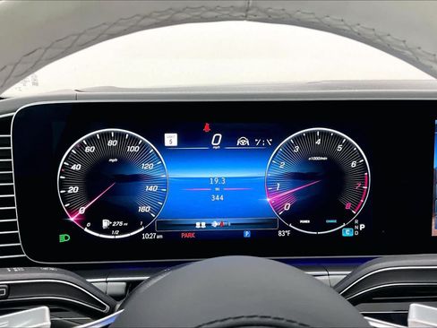 Used 2026 Mercedes-Benz Maybach GLS 600 4MATIC image 24