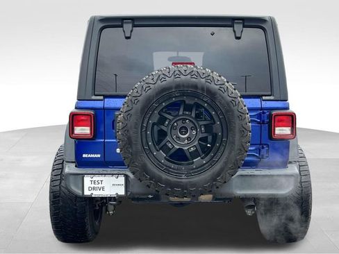 Used 2018 Jeep Wrangler Unlimited Sport S image 6