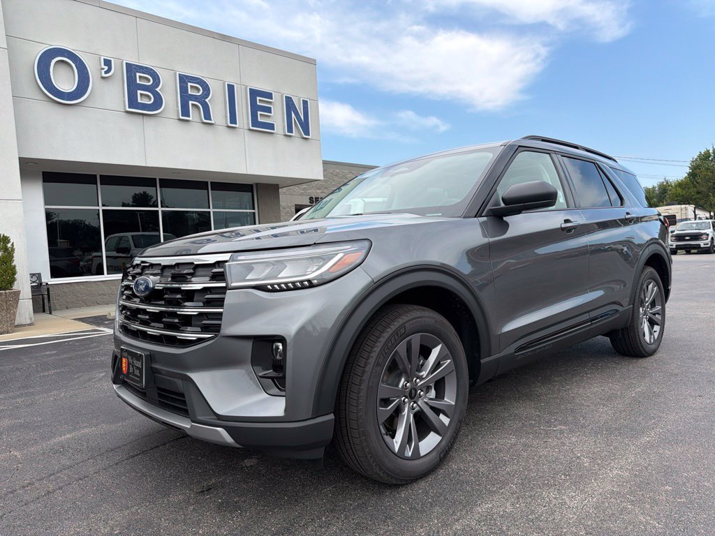 New 2026 Ford Explorer Active w/ Active Comfort Package AWD/4WD image 1