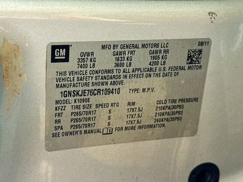Used 2012 Chevrolet Suburban LT AWD/4WD image 31