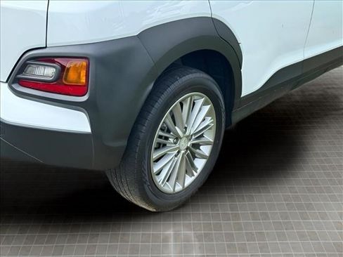 Used 2020 Hyundai Kona SEL FWD image 17