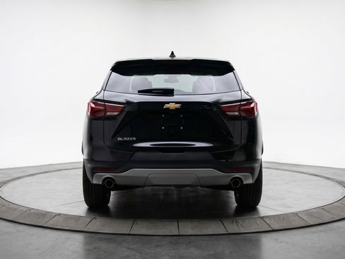 Used 2025 Chevrolet Blazer LT FWD image 7