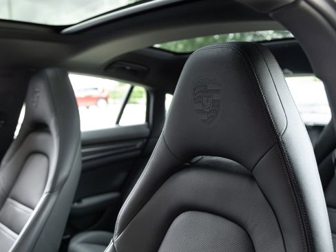 Certified 2023 Porsche Panamera 4 Platinum Edition AWD/4WD image 23