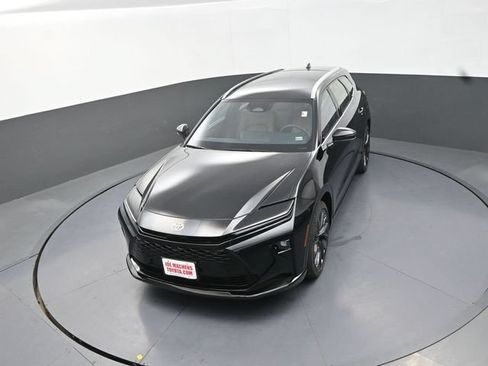 Used 2025 Toyota Crown Signia AWD/4WD image 24