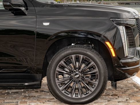Used 2025 Cadillac Escalade Sport w/ LPO, ONYX Package AWD/4WD image 52