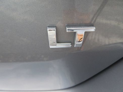 Used 2019 Chevrolet Trax LT w/ LT Convenience Package FWD image 10