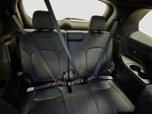 Used 2025 Honda Pilot TrailSport image 27
