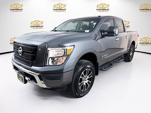 Used 2021 Nissan Titan SV w/ Accessory Utility Package image 3