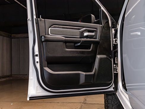 Used 2021 RAM 2500 Big Horn w/ Night Edition image 30