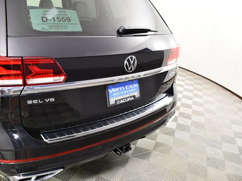 Used 2021 Volkswagen Atlas SEL Premium AWD/4WD image 15