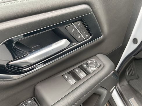 New 2026 GMC Yukon XL Denali image 15