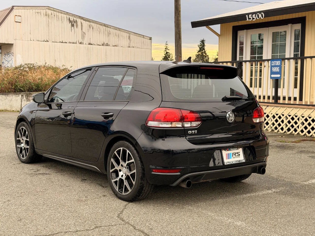 Used 2013 Volkswagen GTI 4-Door FWD image 3
