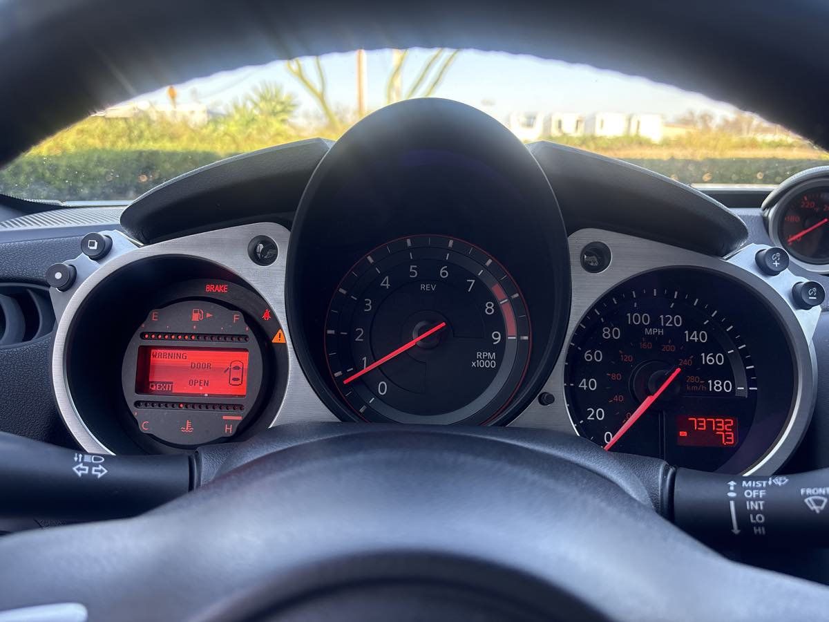 Used 2013 Nissan 370Z Coupe RWD image 19