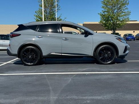 Used 2024 Nissan Murano SV w/ SV Midnight Edition Package image 2