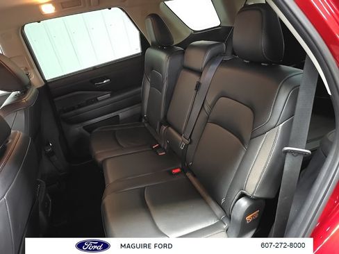 Used 2023 Nissan Pathfinder SL w/ Lighting Package (N92) AWD/4WD image 34