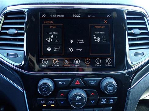 Used 2022 Jeep Grand Cherokee Limited AWD/4WD image 21