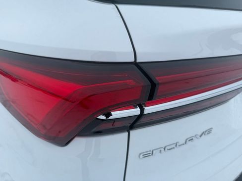 Used 2025 Buick Enclave Preferred image 10