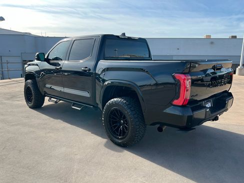 Used 2022 Toyota Tundra Platinum image 3