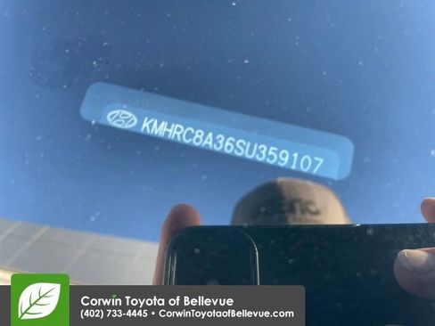 Used 2025 Hyundai Venue SEL image 30