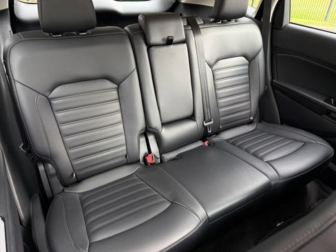 Used 2019 Ford Edge SEL w/ Equipment Group 201A image 18