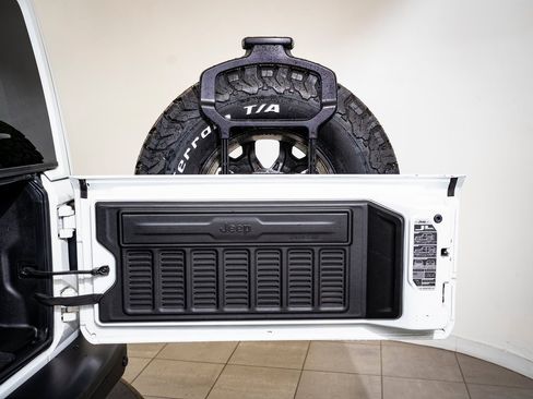 Used 2020 Jeep Wrangler Unlimited Rubicon image 17