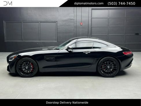 Used 2018 Mercedes-Benz AMG GT Coupe image 3