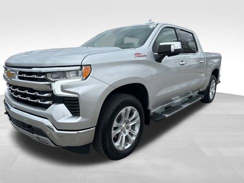 Used 2022 Chevrolet Silverado 1500 LTZ image 11